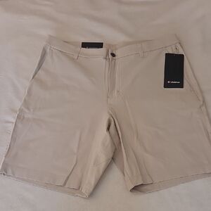 BNWT Men's Lululemon athletica Beige "Commission" Shorts, Size 36